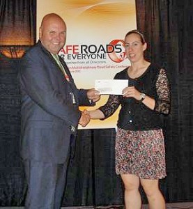 Stephen Kee awards first prize to Jillian Strauss.
